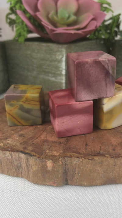 Mookaite Cubes