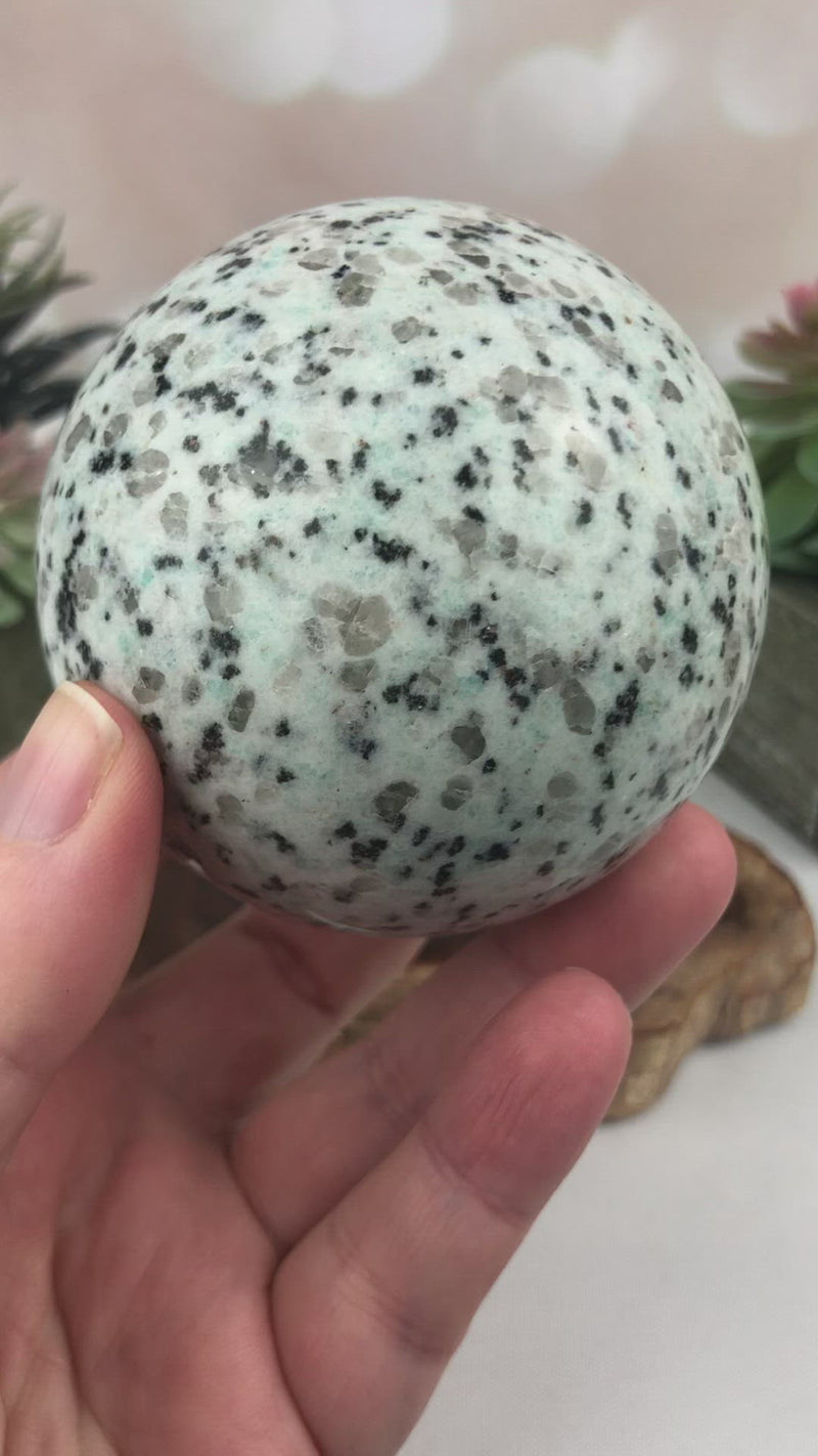 KIWI JASPER SPHERE